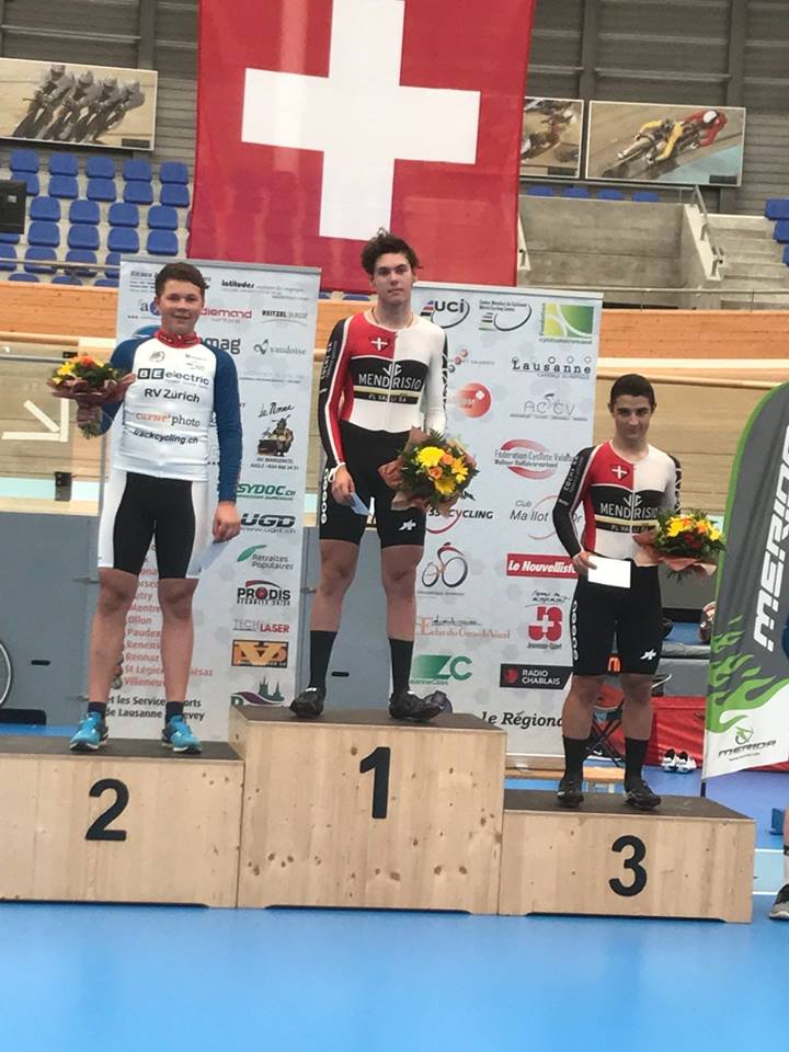 Ivan Petrogalli si impone nell’omnium allievi svoltosi a margine dal Campionato Svizzero Juniores. Loris Hochstrasser 3° a Gippingen.